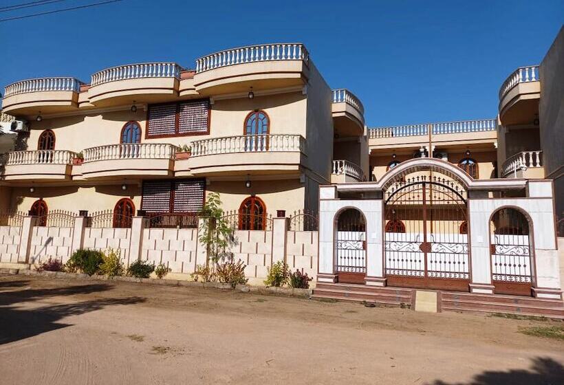 膳宿费 Mikhaila Guest House