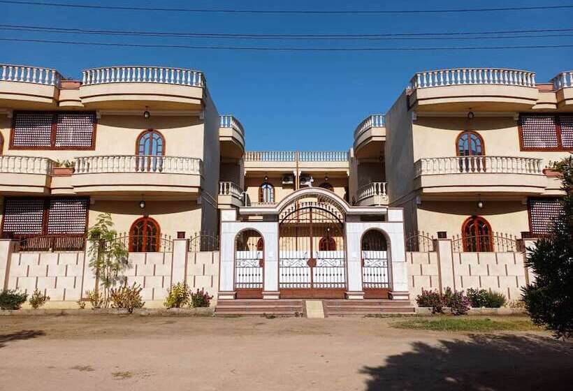 膳宿费 Mikhaila Guest House