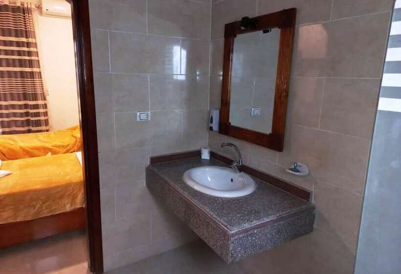 膳宿费 Mikhaila Guest House