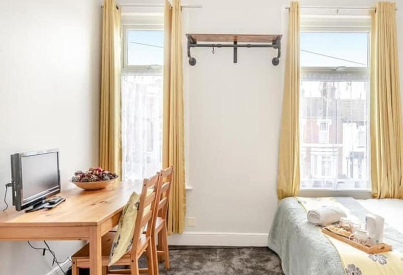 بنسيون Travellers  Choice