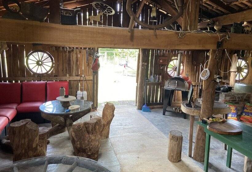 Pousada Haras Trevo De Ferro, Praia, Piscina E Campo