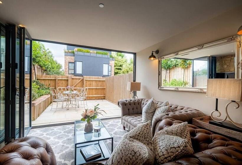 レジデンス Contemporary Luxury Town House Cheltenham
