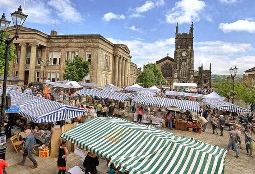 דירת נופש Stunning 2 Bed House In Macclesfield Cheshire