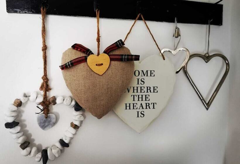 דירת נופש Stunning 2 Bed House In Macclesfield Cheshire