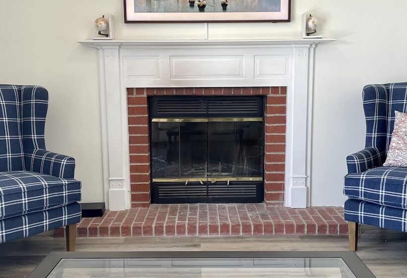 The Alex Furnished Rentals