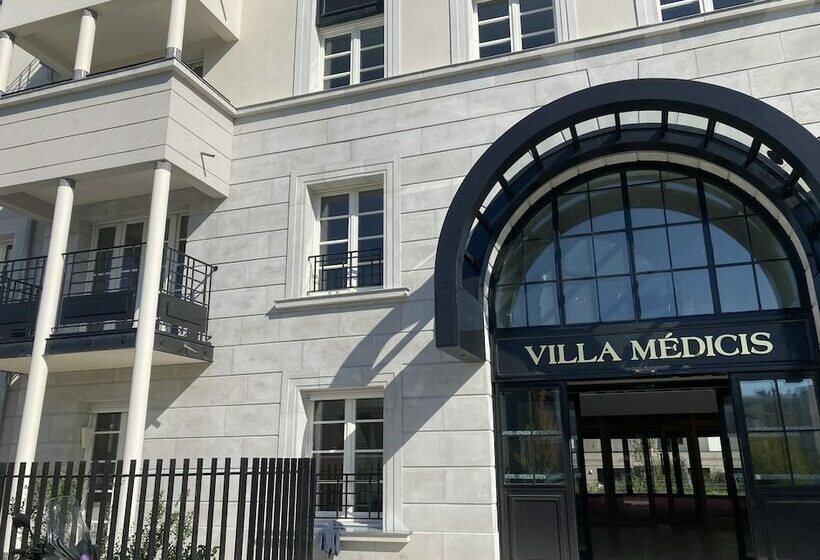 Villa Médicis Saint Cyr L école