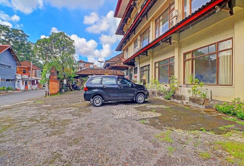 Warna Kedaton Hotel By Oyo