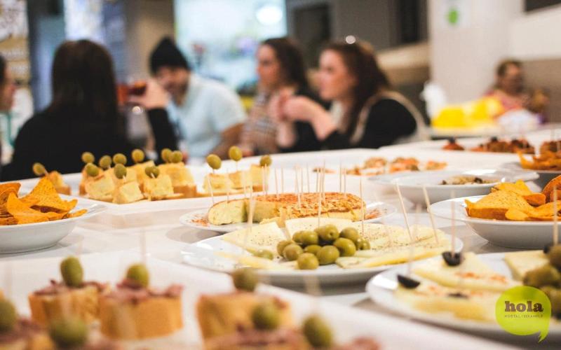 Общежитие Hola Hostal Eixample