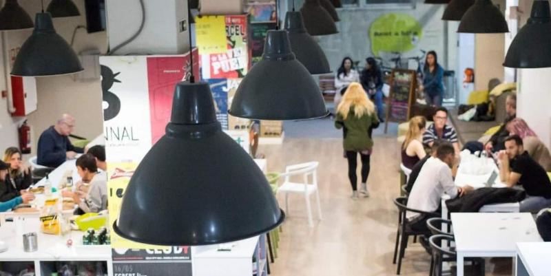 Общежитие Hola Hostal Eixample