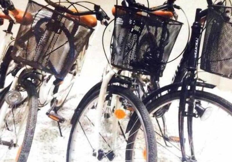 Общежитие Hola Hostal Eixample