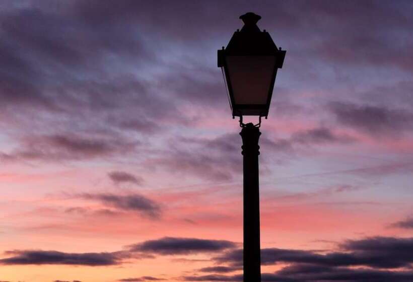 Albergue La Casa Del Peregrino