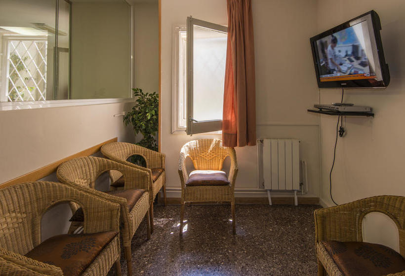 هاستل Residencia Sants