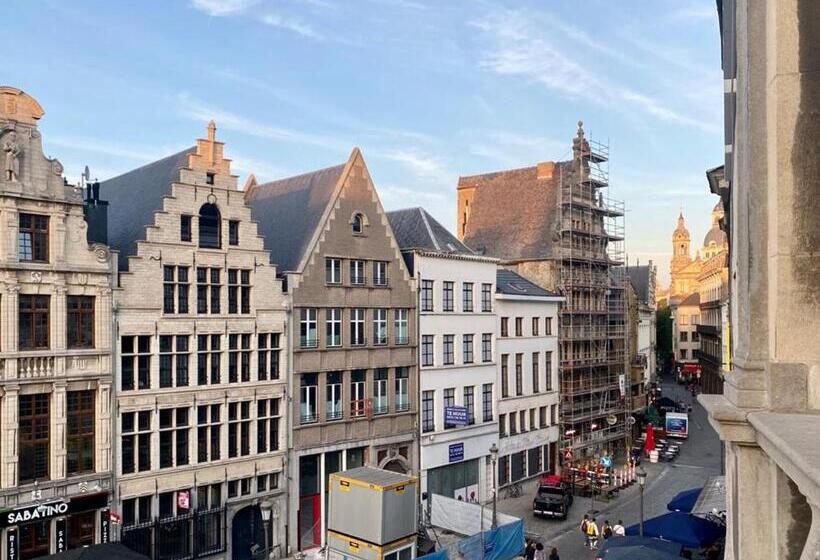 Antwerp City Hostel