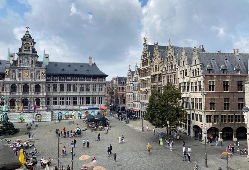 Antwerp City Hostel