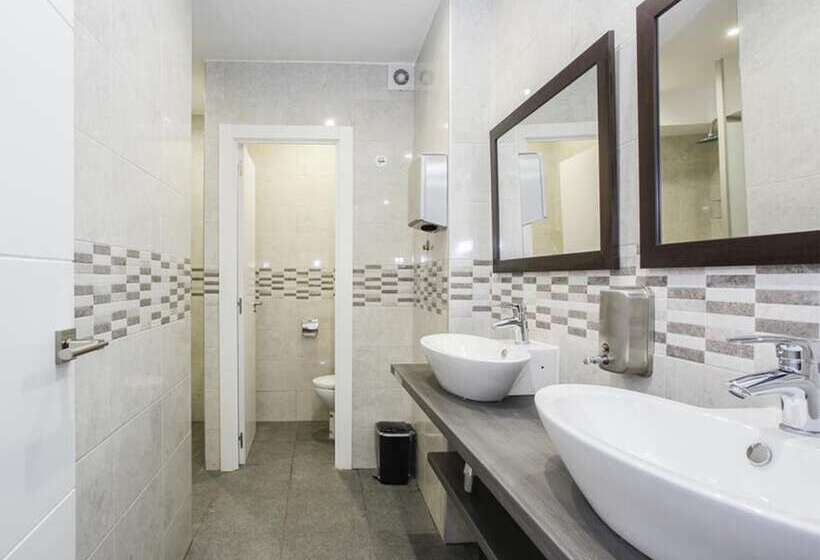 Barcelona & You Hostel Sagrada Familia