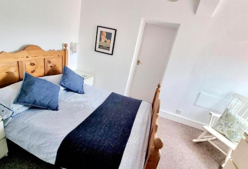 Beachcomber Holiday Apartments