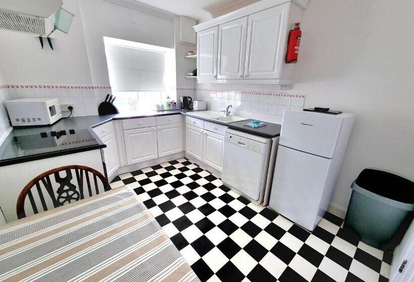 Beachcomber Holiday Apartments