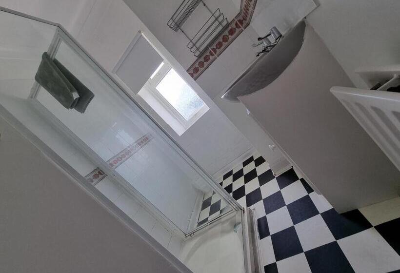 Beachcomber Holiday Apartments