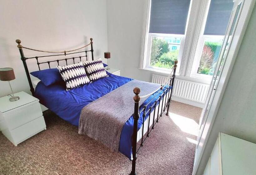 Beachcomber Holiday Apartments