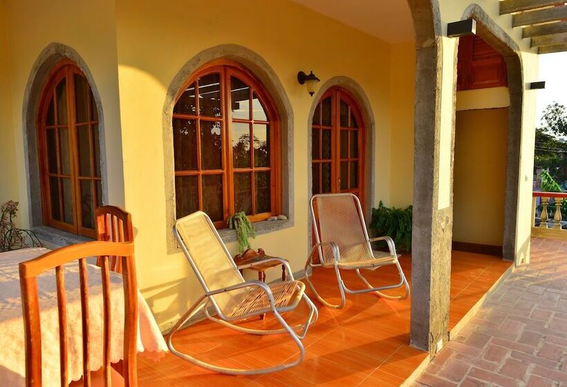تختخواب و صبحانه Hostal Cuba