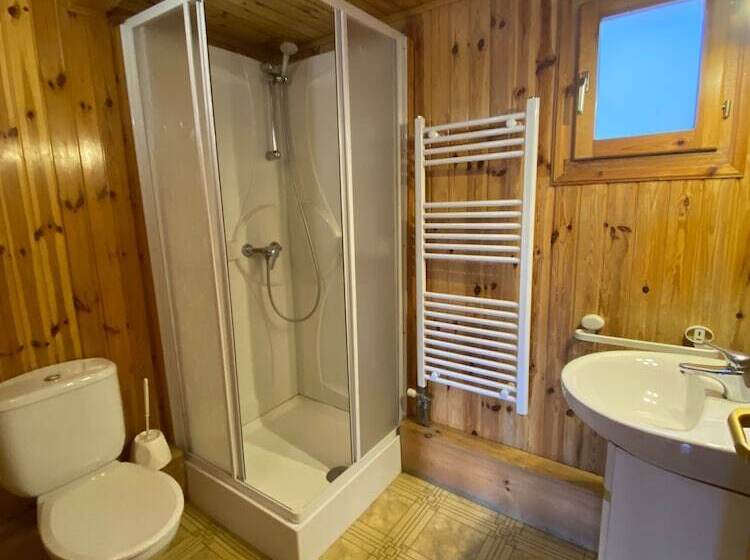 Camping Bungalows La Borda Del Pubill