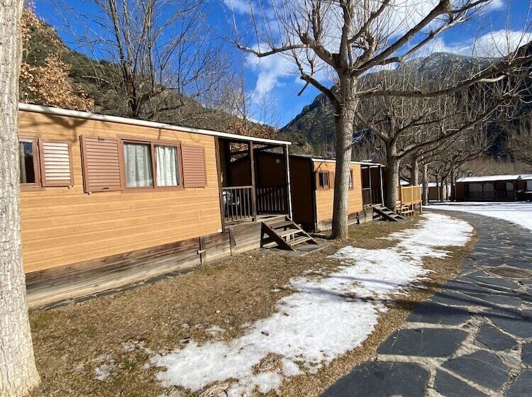 Camping Bungalows La Borda Del Pubill