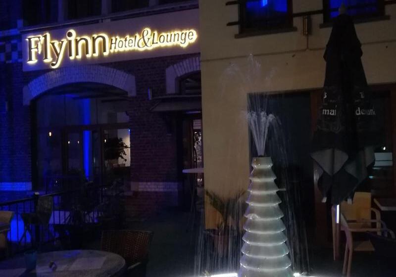 Fly Inn Hotel Lounge