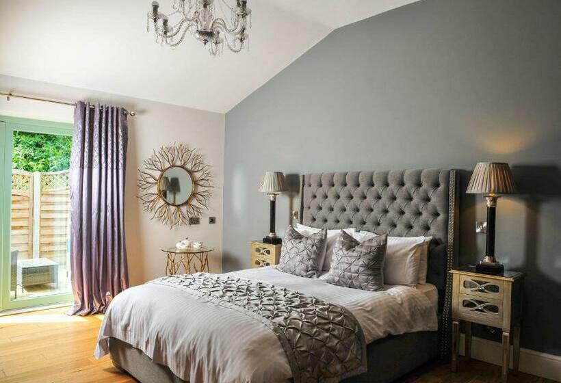 فندق فئة نجمة واحدة The Wyvill Arms