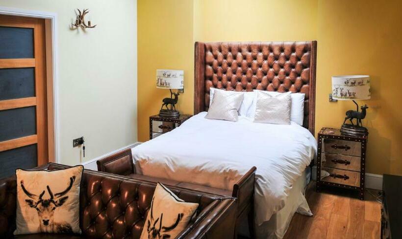 فندق فئة نجمة واحدة The Wyvill Arms