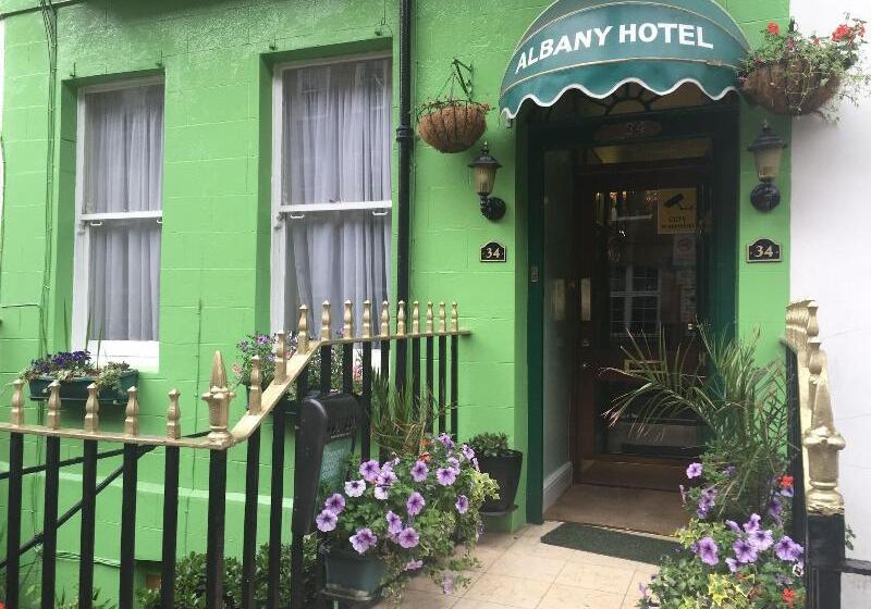 Отель Albany