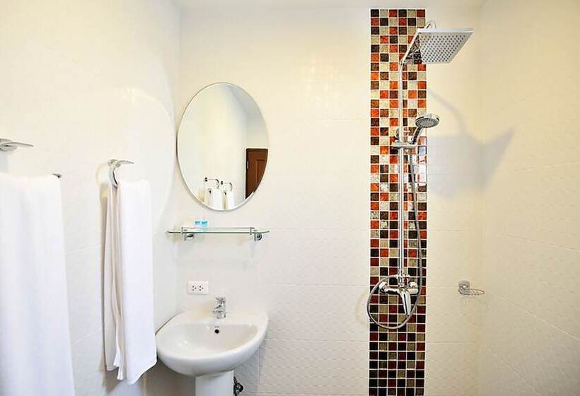 Отель At Kamala