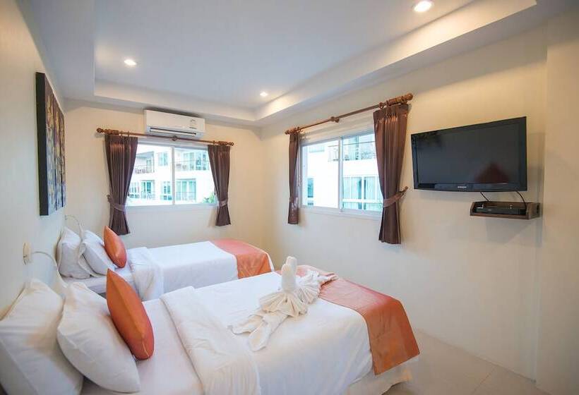 Отель At Kamala