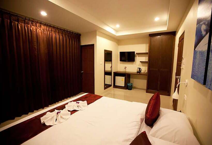 Отель At Kamala