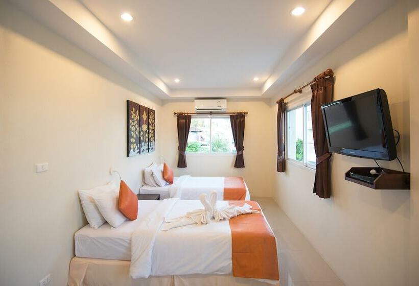 Отель At Kamala