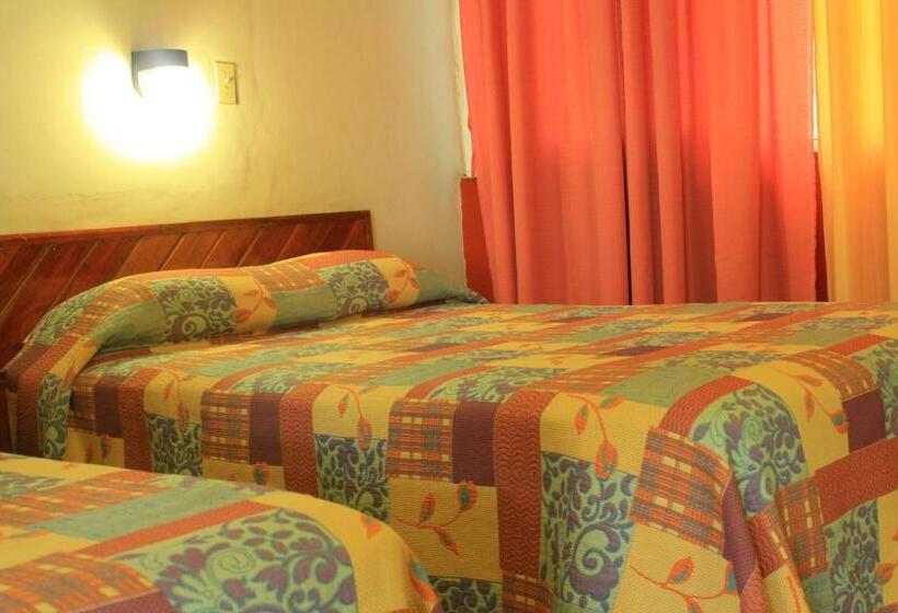 בית מלון כפרי Avenida