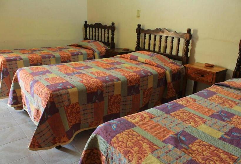 בית מלון כפרי Avenida