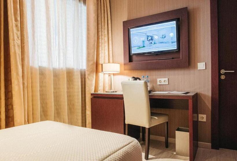 هتل Az Hôtels Zeralda