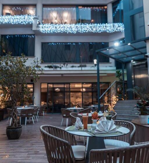 هتل Az Hôtels Zeralda