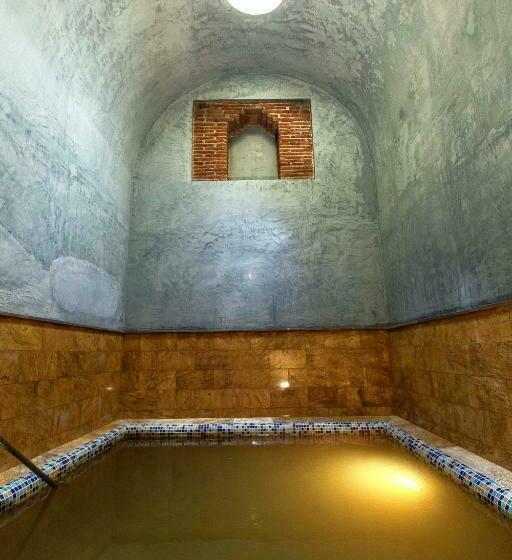 فندق Balneario De Graena