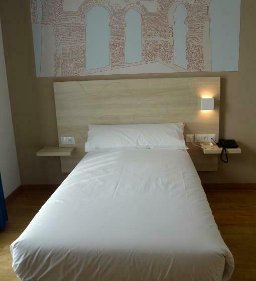 فندق Balneario De Graena