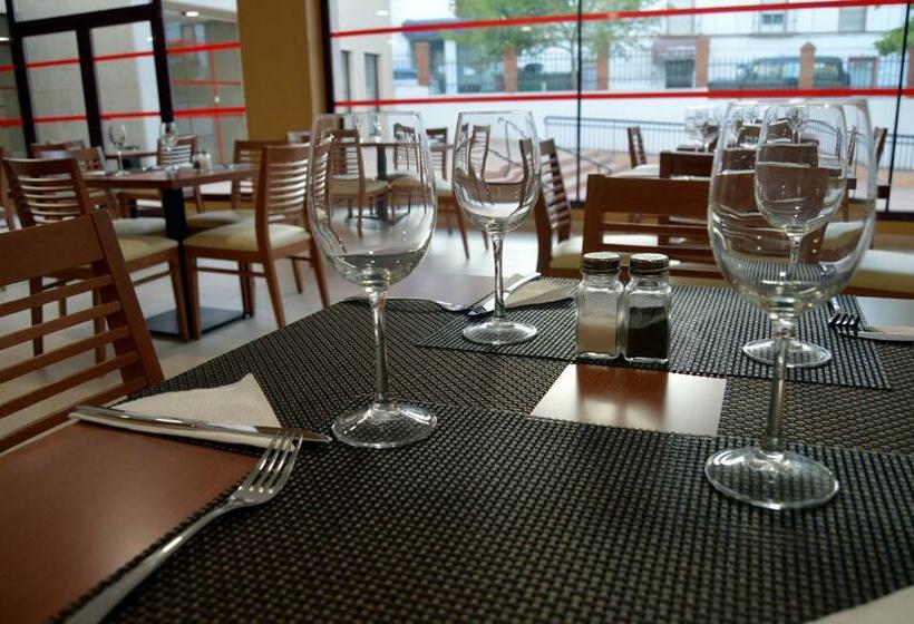 فندق Balneario De Graena