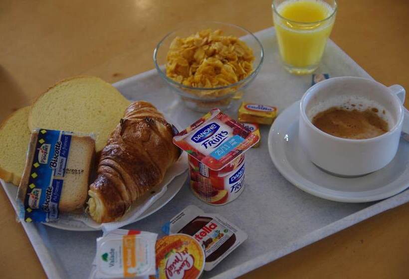 Brit Hotel Essentiel Millau