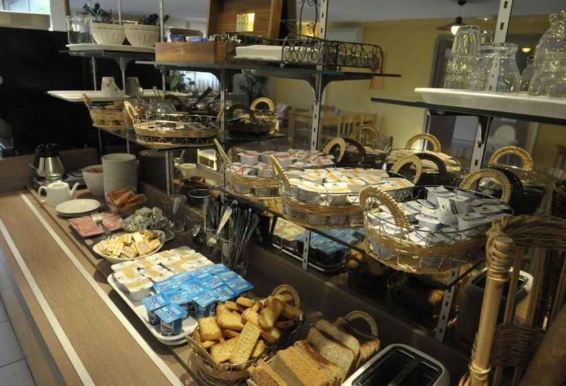 Brit Hotel Essentiel Millau