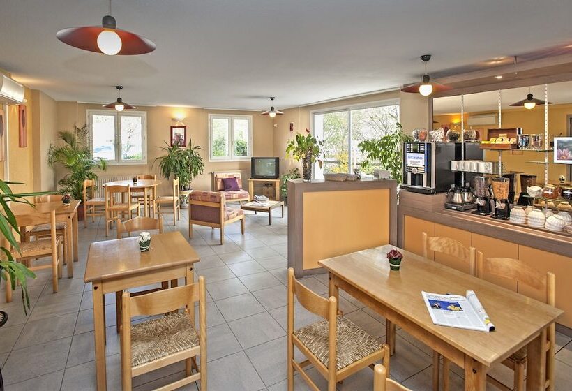 Brit Hotel Essentiel Millau