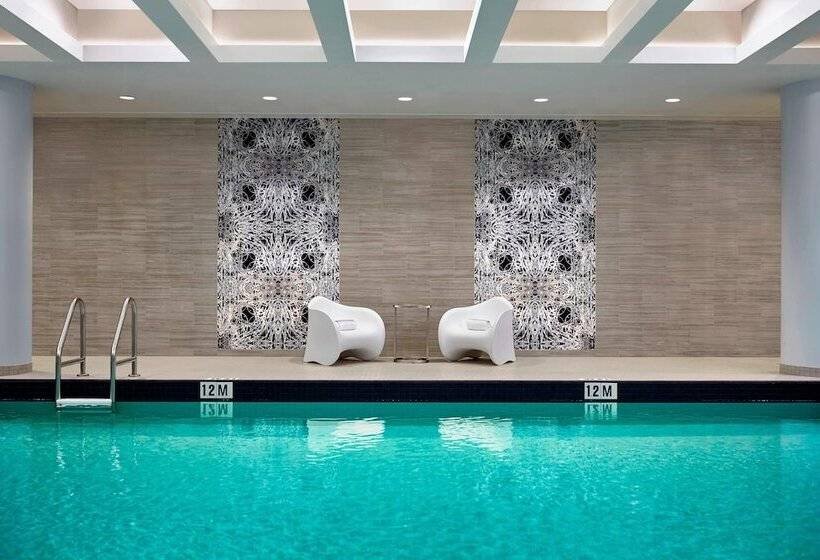 בית מלון כפרי Calgary Airport Marriott Interminal