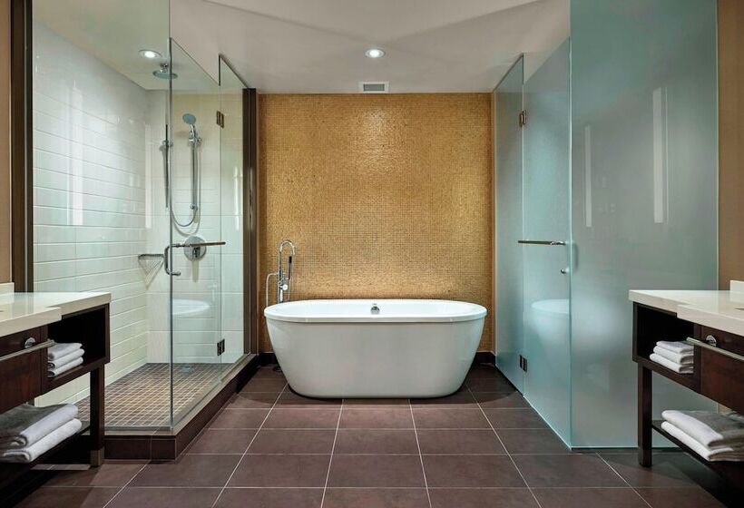 בית מלון כפרי Calgary Airport Marriott Interminal