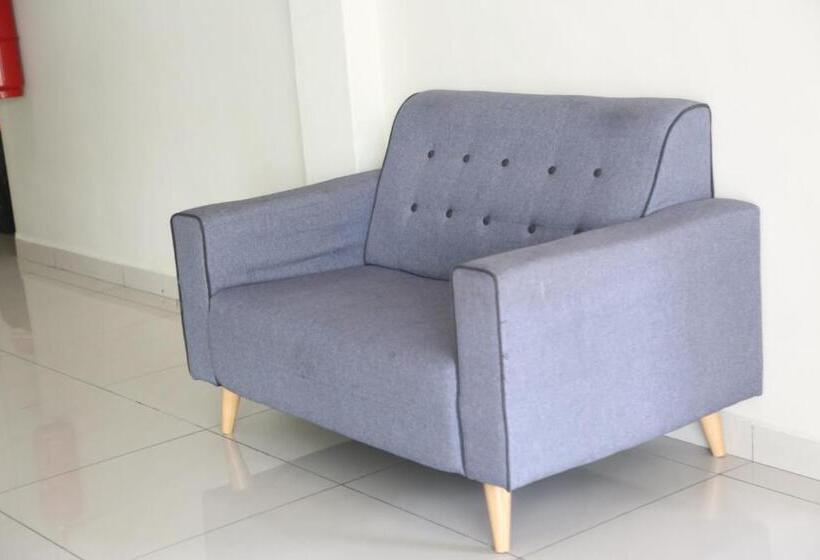 فندق Evonne Budget