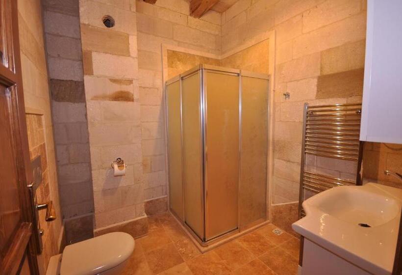 בית מלון כפרי Cappadocia Stone Palace