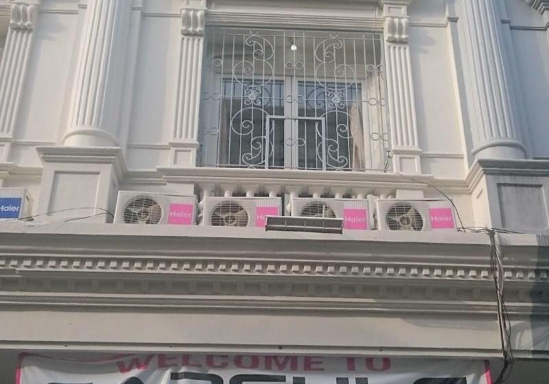 酒店 Koolkost Syariah @ Capsule Homestay Kedungdoro