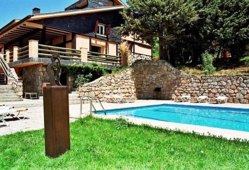 فندق Casona De Navalmedio